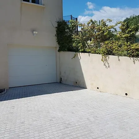 6 Personnes Avec Piscine Holiday home