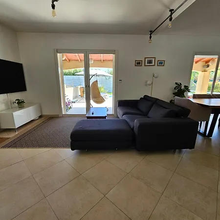 6 Personnes Avec Piscine Holiday home Mougins